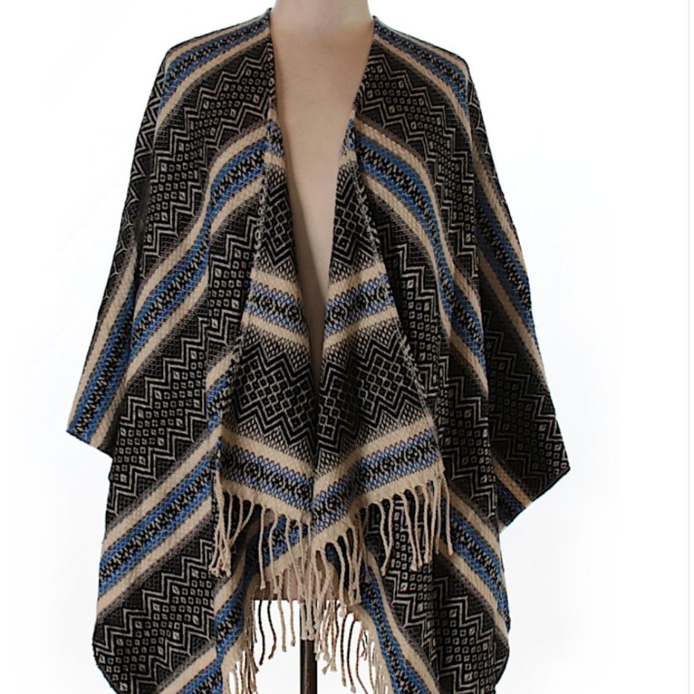 Romeo and Juliet Couture Poncho